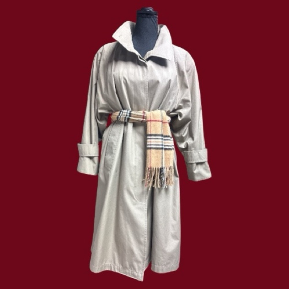 Vintage London Fog Towne Tan Trench Coat Size 6